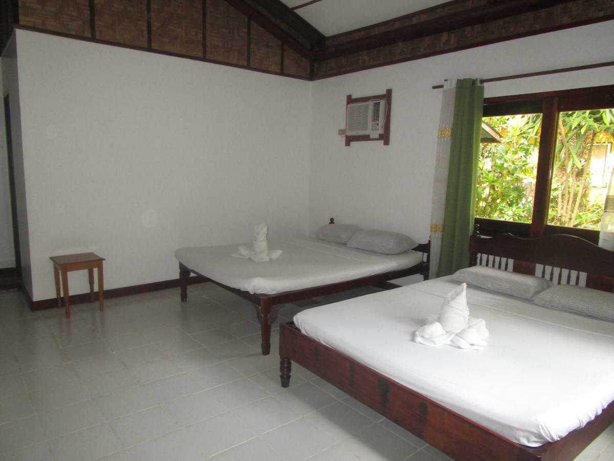 Point 303 Resort General Luna  Extérieur photo