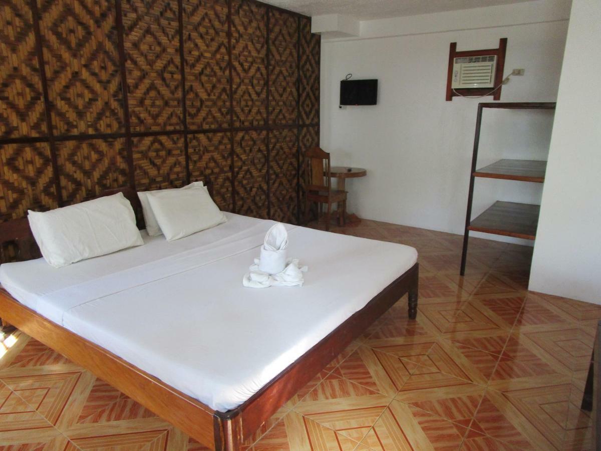 Point 303 Resort General Luna  Extérieur photo